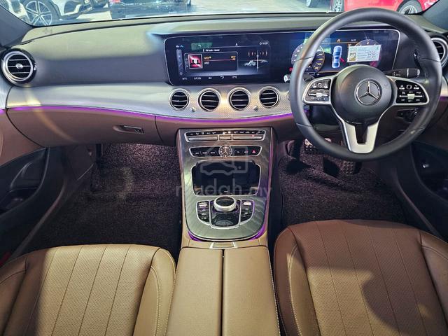Mercedes Benz E200 2.0 SPORTSTYLE F/SERVICE H/SENG - 4