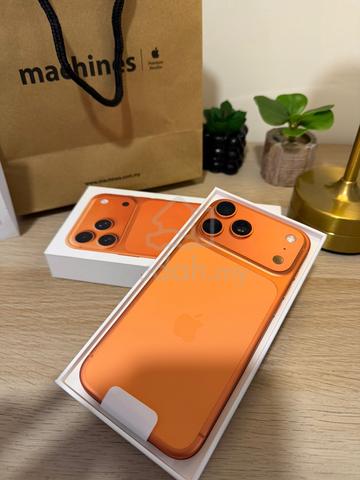 iphone 17 pro max - photo 2 of 6
