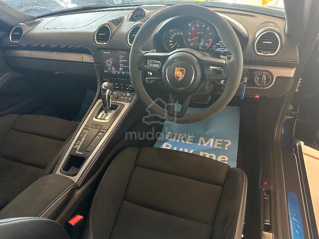2022 Porsche 718 4.0 Cayman GT4 Coupe Sport Chrono - 3