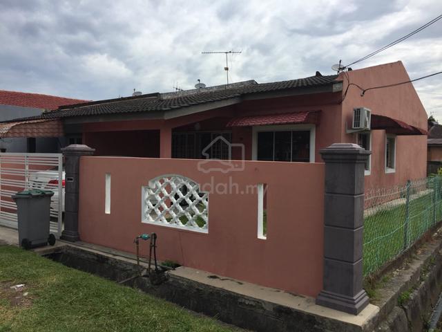 Rumah Corner Lot di Bandar Melaka Untuk Disewa 1