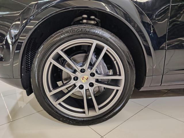 JPN CBU - 2022 Porsche CAYENNE 3.0 V6 SUV - 4