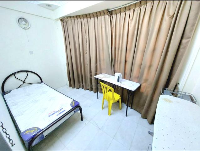 JB Custom Room 8min walk to JB KASTAM WOODLANDS 1