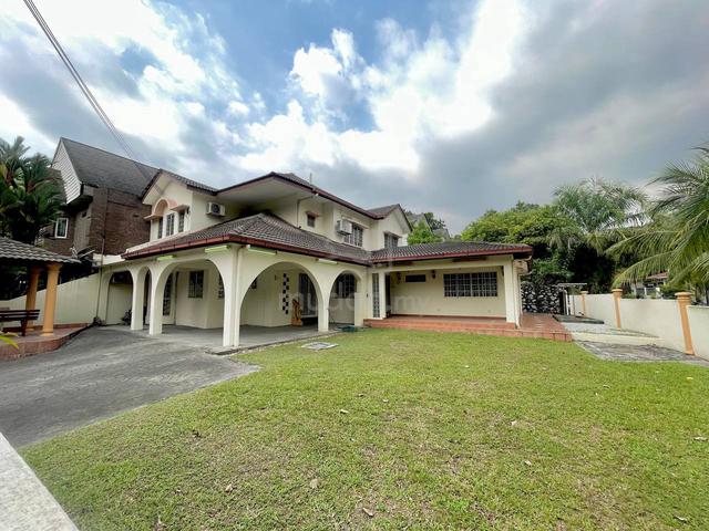 5414 sqft CORNER LOT Semi-D Double Storey Seksyen 9 Shah Alam 1