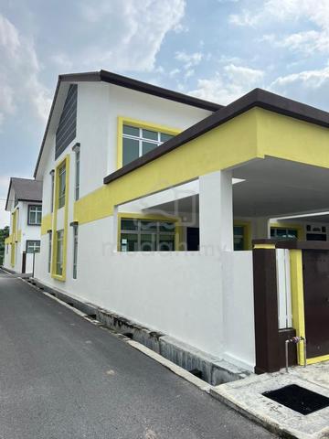 Bukit Senawang Perdana Double Storey Terrace END LOT 22x70 BRAND NEW 1
