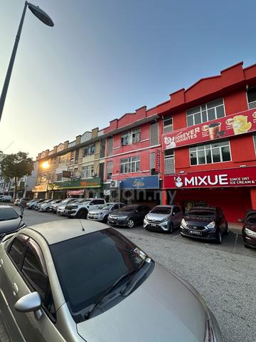 First Floor an Office Space in Amber Business Plaza Near LRT Cheras 1