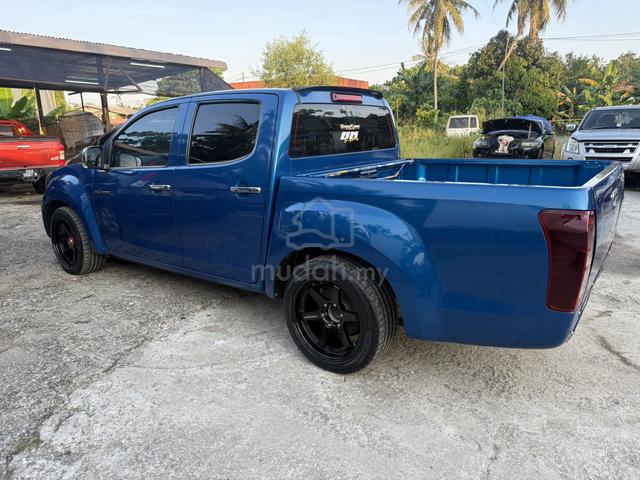 2016 Isuzu D-MAX 3.0 V-CROSS 4x4 (A) - 5