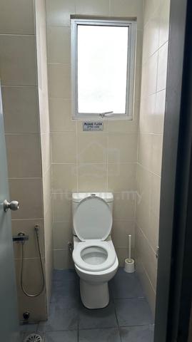 Pusat Komersial Taman Equine Seri Kembangan Shop/Office For Rent! 3