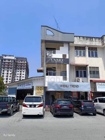 Prime Location 3-STOREY COMMERCIAL SHOP LOT Ujong Pasir Melaka 1
