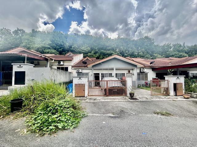 Single Storey Terrace Taman Desa Kenanga 2, Semenyih 1