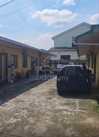 Rumah dan Tanah 1