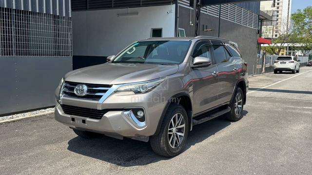 2017 Toyota FORTUNER 2.7 SRZ 4x4 (A) - 1