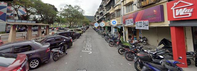 Sale: Ground Floor Shop Pinggiran Bt Caves [Facing Road] 4