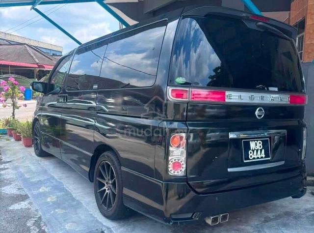 Nissan Elgrand 3.5 E51 (A) 2004/2007 Van - 3