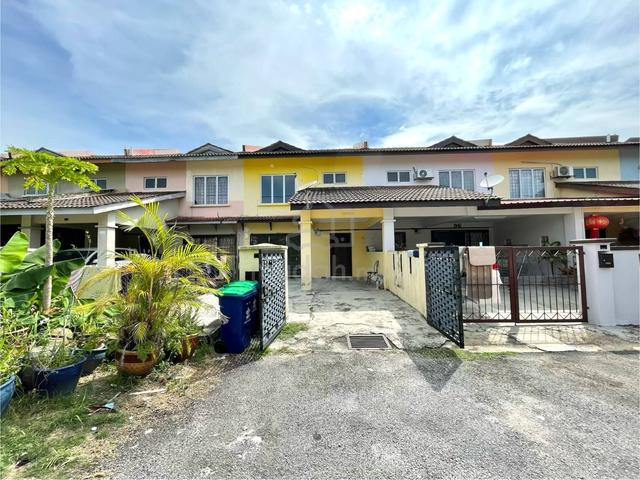 2 Storey Terrace LEP 4 Bandar Putra Permai Seri Kembangan 1