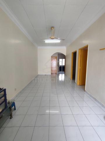 LUAS+MURAH Lestari Putra, LEP 7, Seri Kembangan, Single Storey Terrace 3