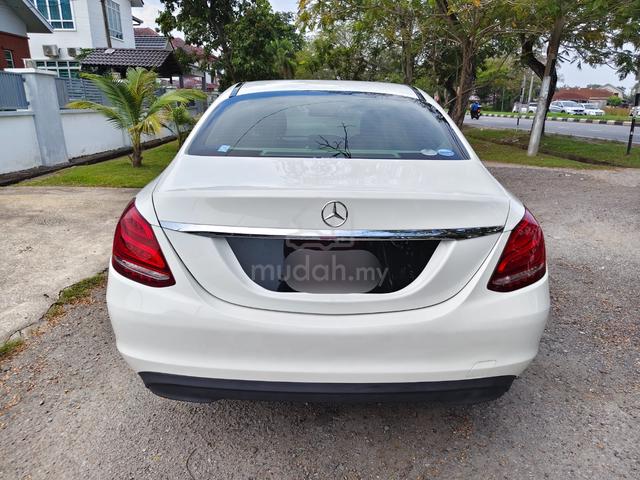 Tahun 2015/2020 Mercedes C180 1.6 (A) - 4