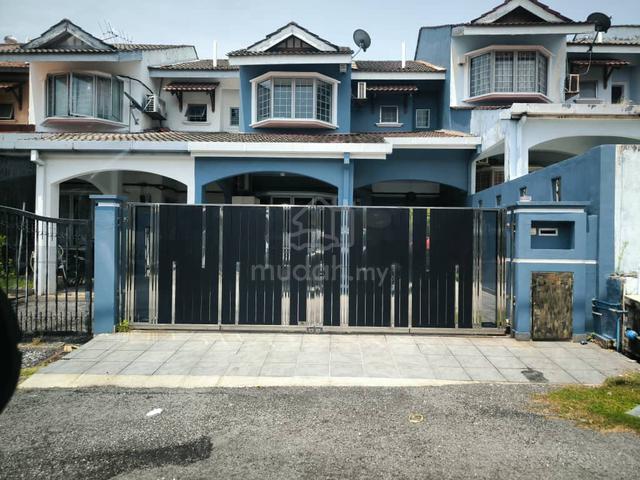 Landed Property - walking distance to LRT 1