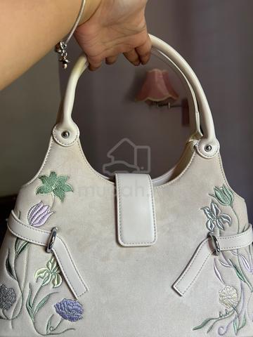 Carousel Image