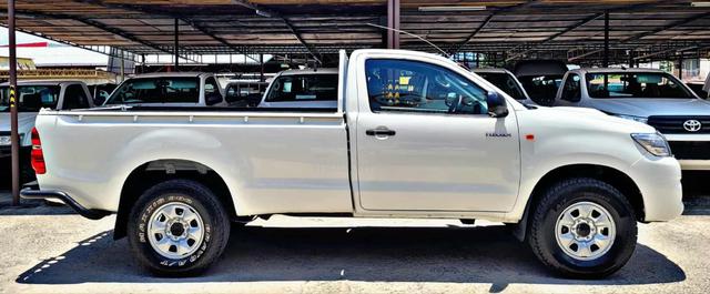 2014 Toyota HILUX 2.5 VNT SINGLE CAB STEEL FLOOR - 4