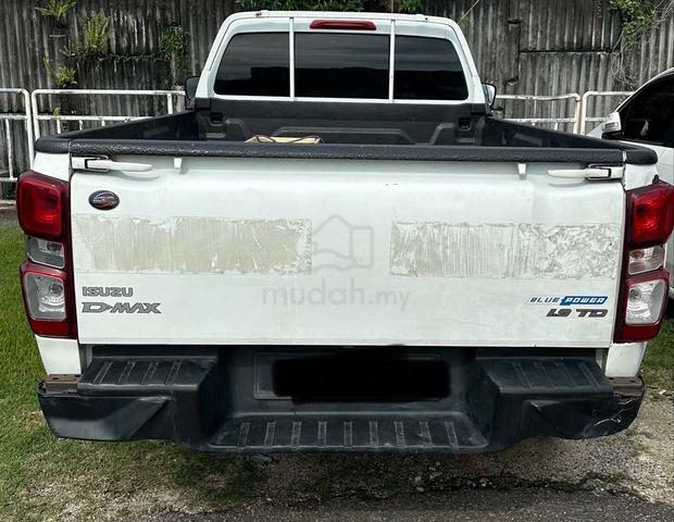 2021 Isuzu D-MAX 4X4 1.9L (M) - 3