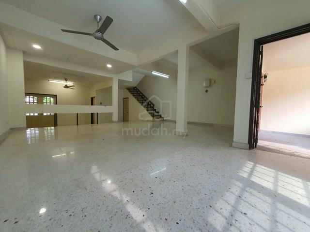 Landed 2 Storey For Rent @ Taman Desa 1