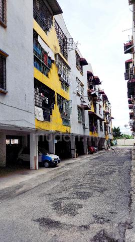 sewa bilik taman sri kuching KL 3