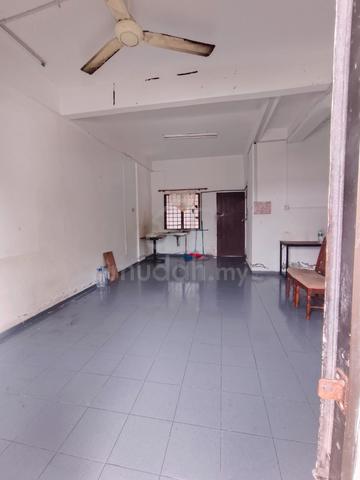 Wisma 2020 Muar 1