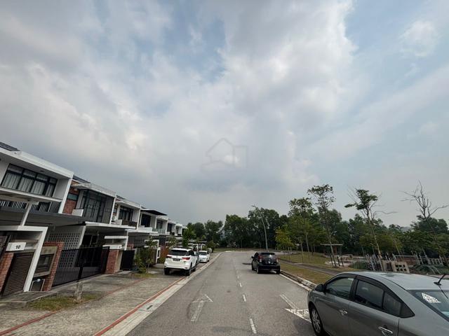 Price Negotiable Vacant House Elmina Valley 3 House Shah Alam for Sale 1