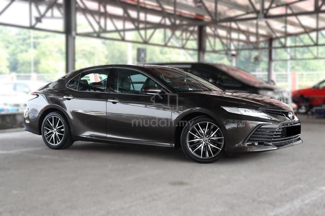 2023 Toyota CAMRY 2.5 V Facelift Low Mileage - 1