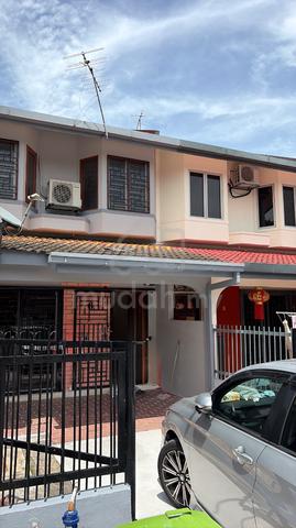 Double storey terrace house for rent (sri sinar segambut) kl ,aircond 1