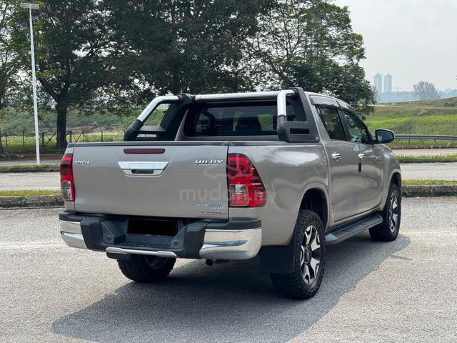 18Toyota HILUX 2.4 G LE 2GD-FTV (A) FACELIFT Wrty - 2