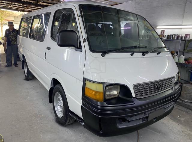 2002 Toyota HIACE 2.0 LH112 (M) - 1