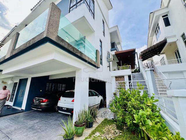 2 1/2 Storey Semi-D Saujana Villa (Beautiful & Fully Renovated) Kajang 1