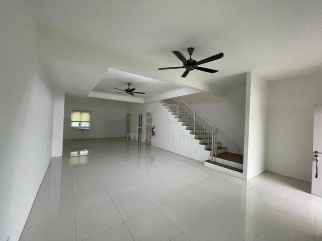 [3 ROOMS] AVAIL MAY CASAGREEN NEAR CYBERJAYA FoR RENT 1