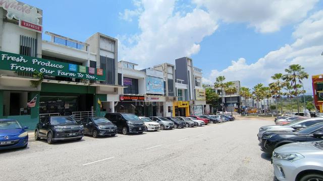 HOT AREA ✅️ Ground Floor Shoplot e-Boulevard, Denai Alam 1