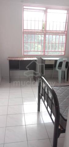 Bilik/Rumah Sewa 4