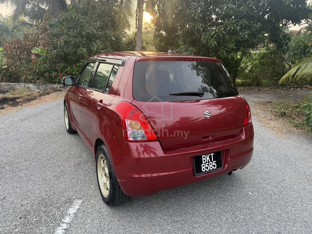 2010 Suzuki SWIFT 1.5 PREMIER (A) KEYLESSO - 2
