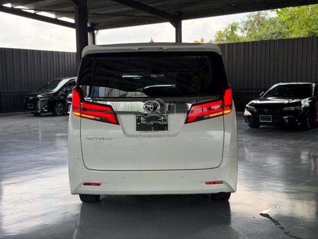 2023 Toyota ALPHARD 2.5 X SPEC 2PD 8STR 132K KM - 4