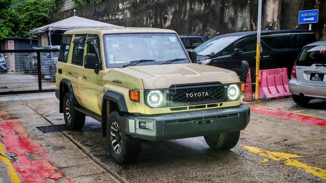 2024 Toyota LANDCRUISER 2.8 70 ANNIVERSARY (A) - 3