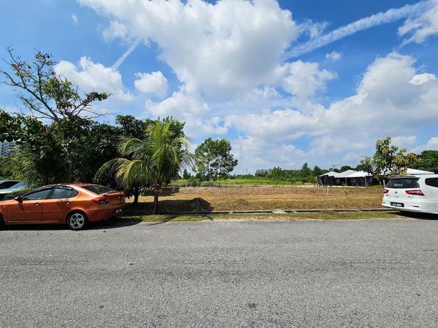 Double Storey, Laman Dillenia, Nilai Impian 1