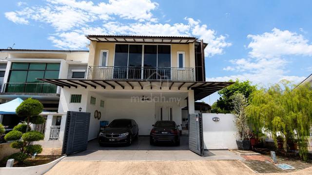CORNER LOT RENOVATED‼️ Double Storey Aster Groove Denai Alam 1