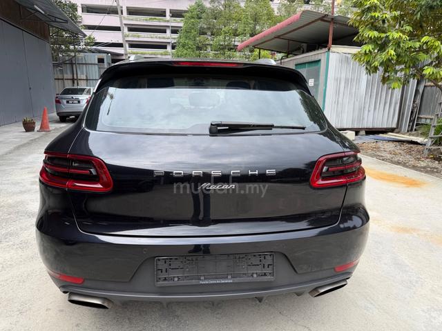 2016 Porsche MACAN F/SVR Porsche Warranty Til 2027 - 4