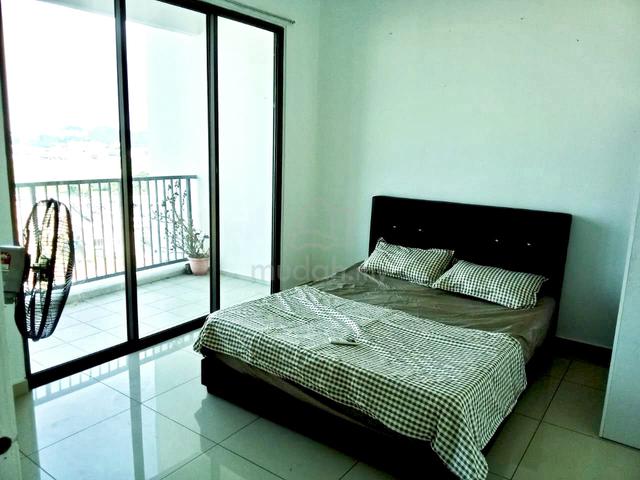 NEWLY FURNISH BALCONY ROOM at AMARENE NEAR INDUSTRIAL AREA n AIRPORT 1