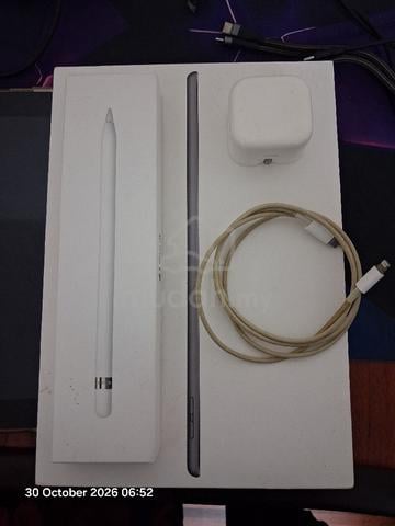 Ipad 8th Generation 128gb - photo 4 of 4