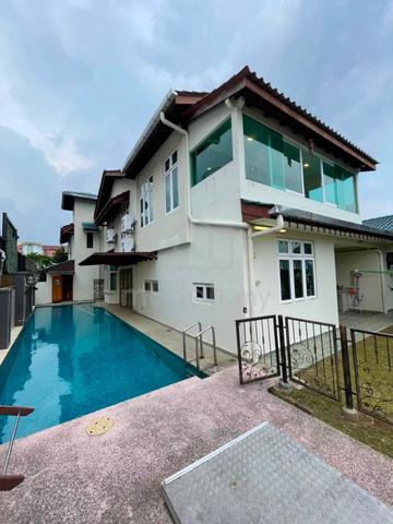 2-Storey Bungalow Stulang Laut | International Lot | Sea View 1