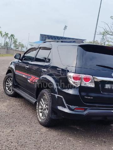 2014 Toyota Fortuner 2.7 V Auto (Petrol) for sale - 4