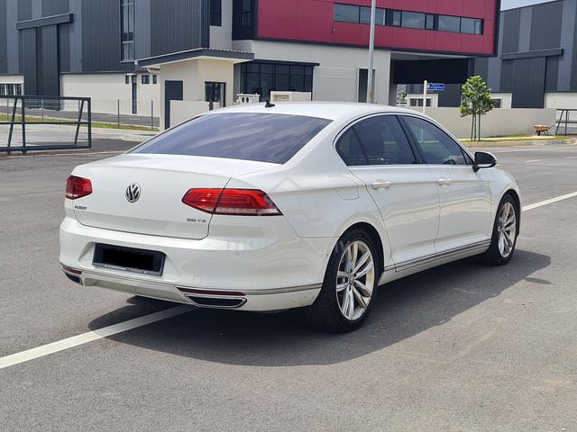 Volkswagen PASSAT 2.0 TSI HIGHLINE (CKD) (A) VW B8 - 2