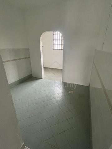 Jalan Lembing Puteri Wangsa Bestari Indah  3 Bed Unfurnished 5