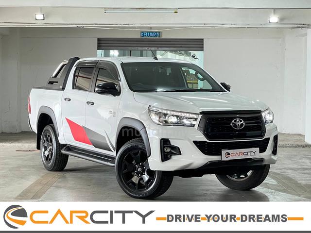 2020 Toyota HILUX 2.8 BLACK EDITION ORI 30K KM - 1
