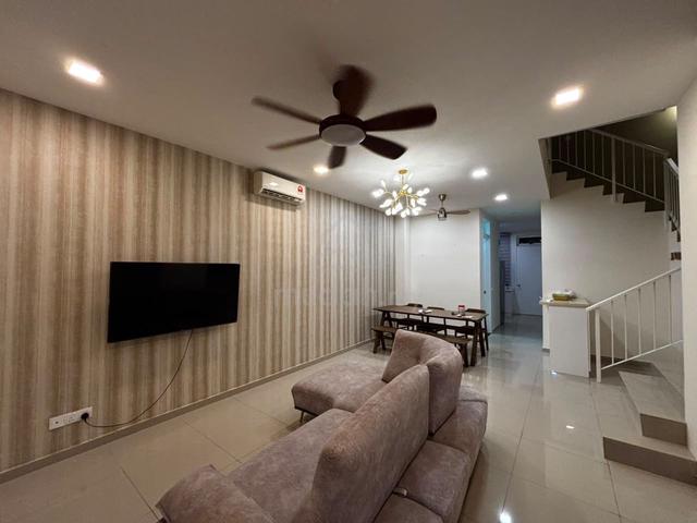 2 Storey For Rent @ Eco Summer/ Eco Palladium/ Setia Indah 1